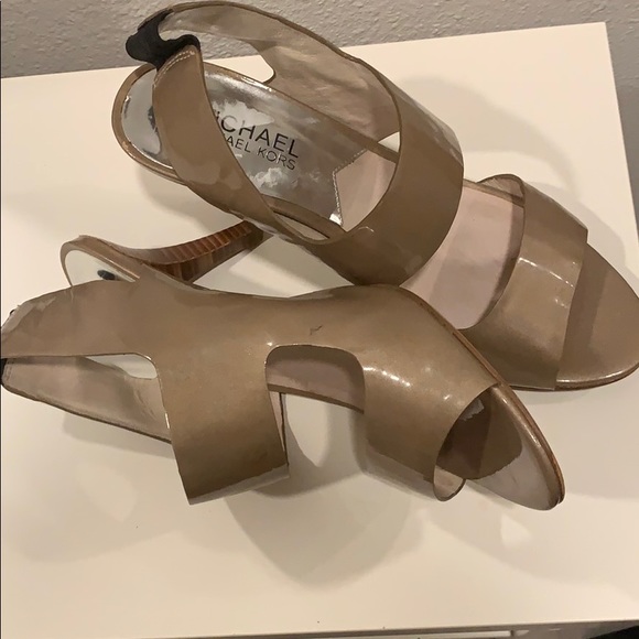 Heels - Picture 5 of 6